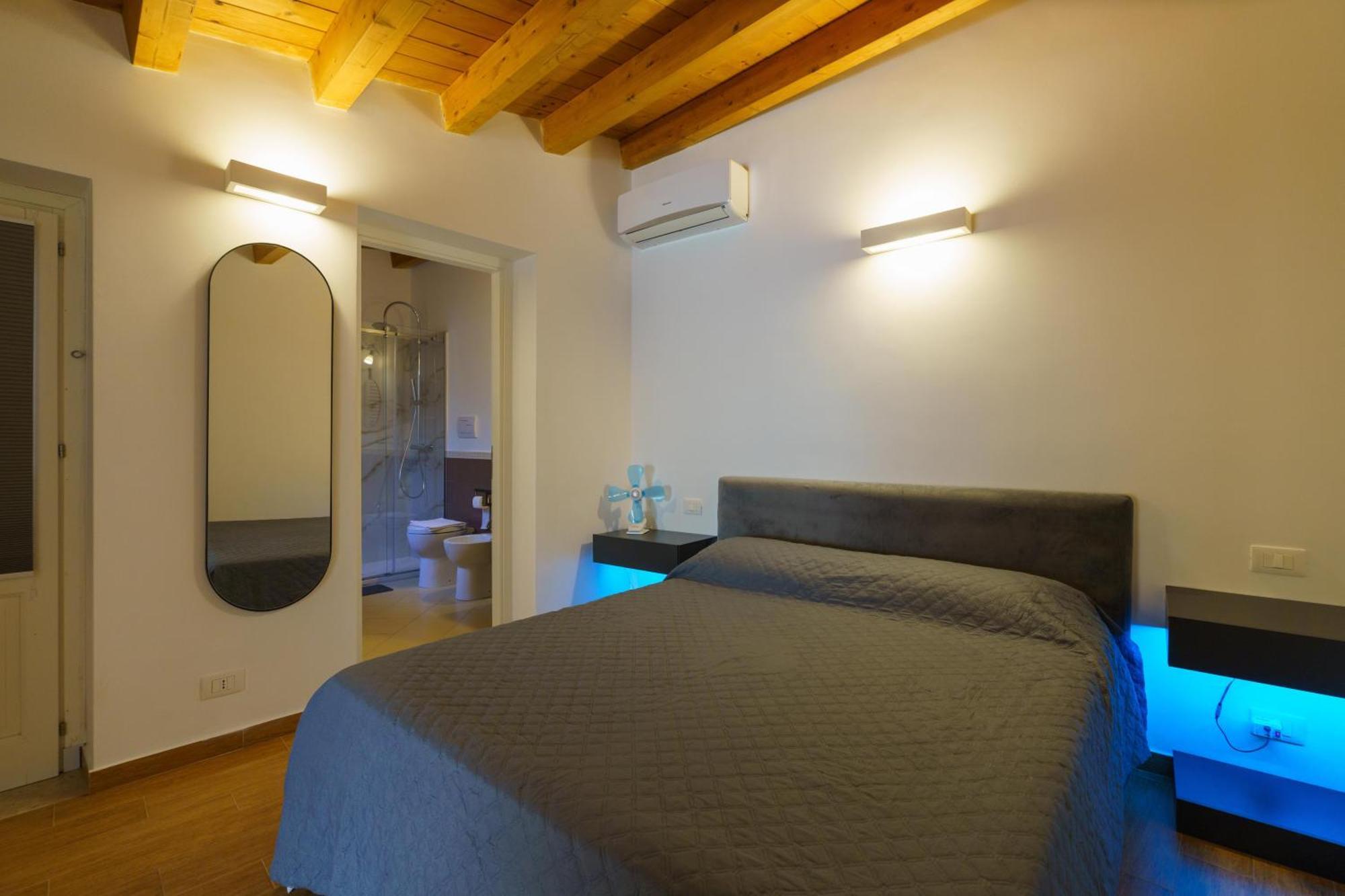 Maquedino Holiday Home & Terrace - Cozy Central Loft Palermo Exterior foto